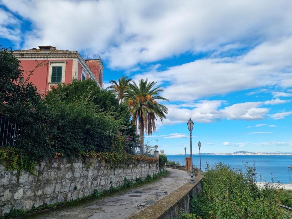 Bed and Breakfast Relais Al Castello Castellammare di Stabia Exterior foto